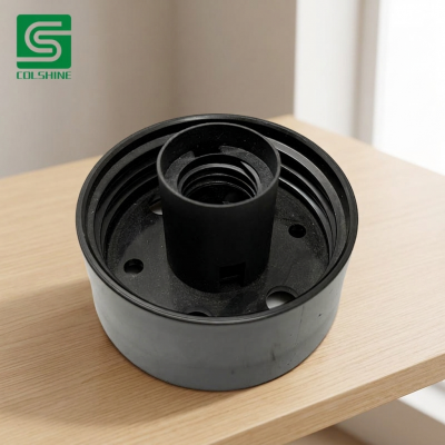 China OEM Durable Plastic Lampholder for E27 Light Bulbs with Reliable Construction for Residential and Commercial Lighting Applications Fabricante