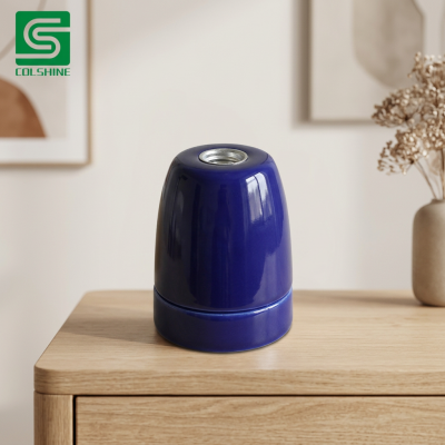 China OEM High Quality Ceramic Lamp Holder Designed for Vintage Lighting Fixtures, Industrial Style Lamps, and Custom Home Decoration Fabricante