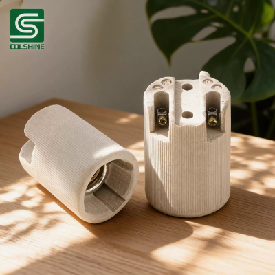 China OEM Standard E14 Ceramic Lamp Holder With CE Edison Screw up to 250V and 4A Fabricante